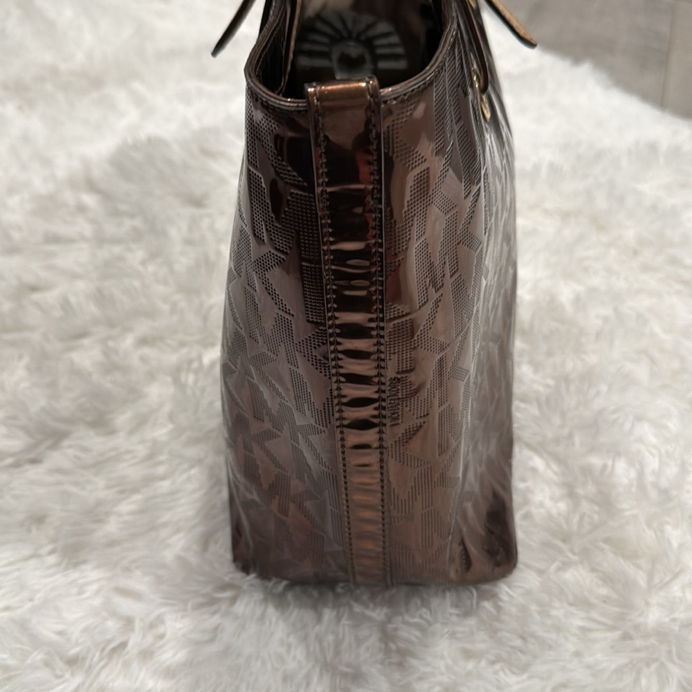 Michael Michael Kors Jet Set Bronze Mirror Metallic Tote - Picture 7 of 16
